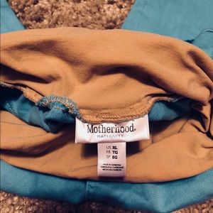 Cropped maternity jeans